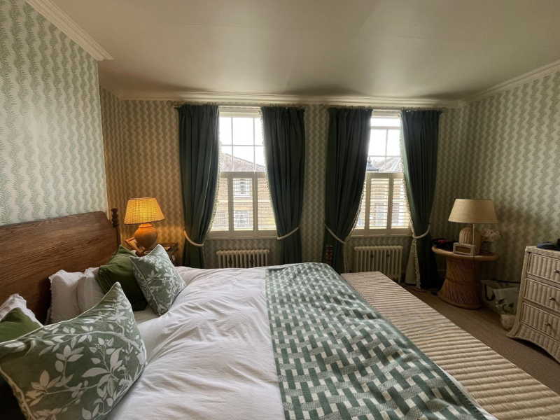 Bespoke Tier-on-Tier & Cafe style shutters installed in Hammersmith