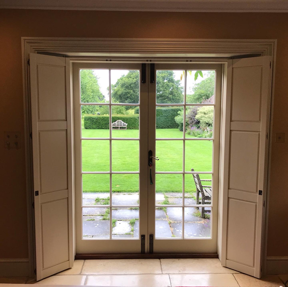 Doorshutters Hampshire 5efe221e b817 46cb ba15