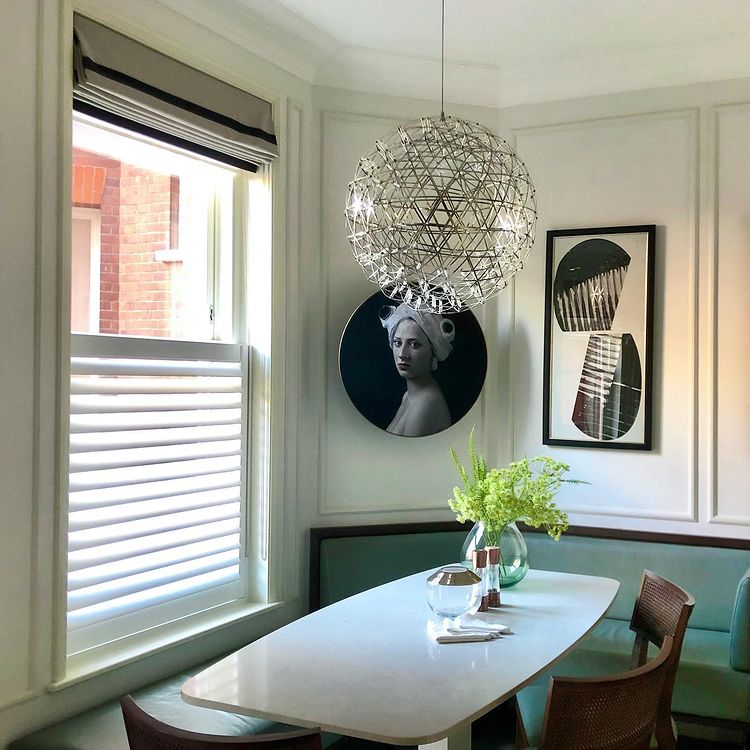 Made-to-measure wooden shutters